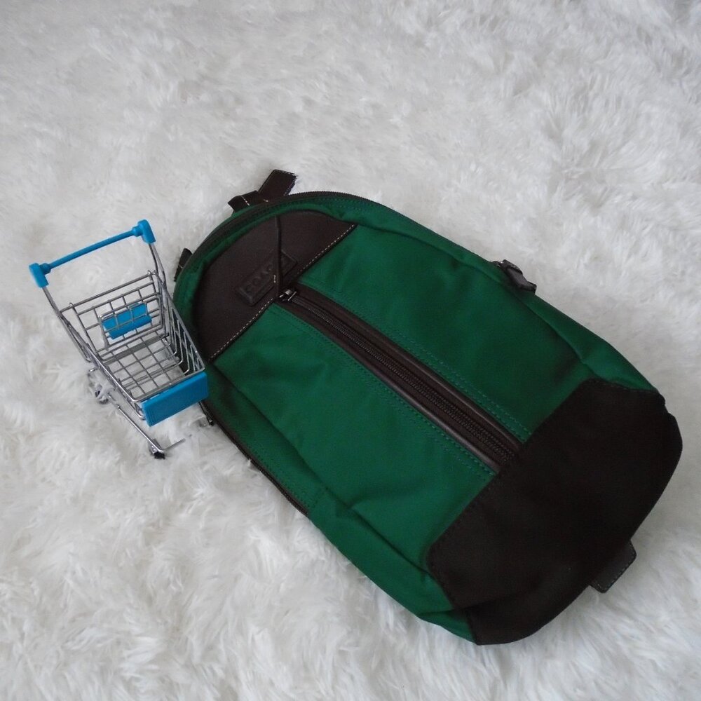 Coach Men Varick Sling Backpack Green F70692 - Picture 4 of 15